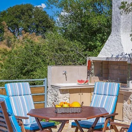 Вилла Sleeps 5 Pool Air Con Wifi Katouna