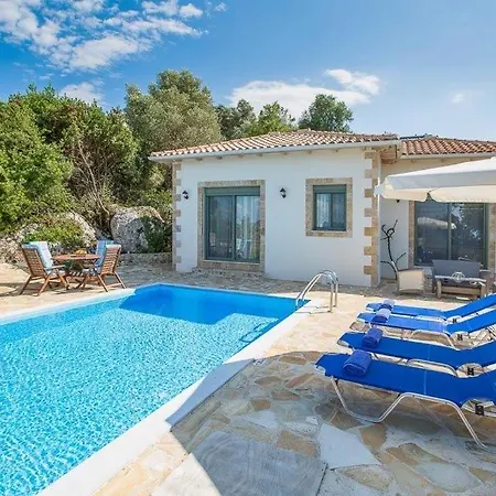 Sleeps 5 Pool Air Con Wifi Вилла